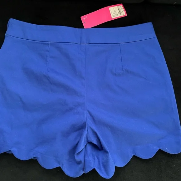 Lilly Pulitzer 5" Arabeth Scallop Stretch Short in corsica blue. Size 2. - Picture 2 of 7